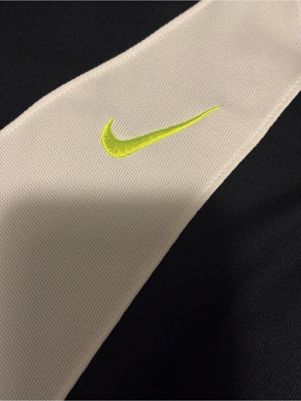 Nike Jacket - Picture 2 of 8